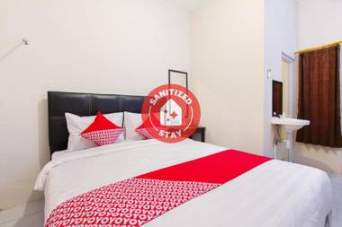 Vaccinated Staff - OYO 1718 Homestay Wak Gobenk