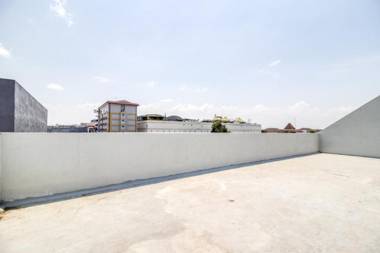 RedDoorz Syariah near Galeria Mall Yogyakarta