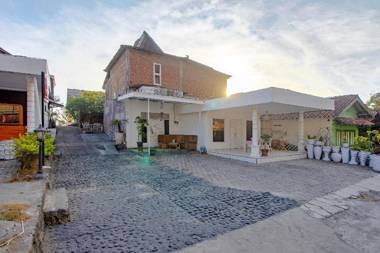 OYO 1533 The Paris Ocean