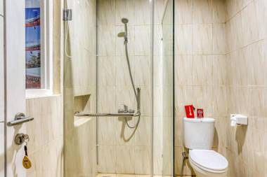 RedDoorz near Sindu Kusuma Edupark 2