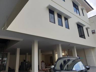 Vaccinated Staff - OYO 1626 Alena Residence