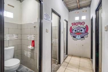 RedDoorz Hostel near Stadion Mandala Krida Yogya