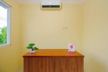 RedDoorz near Sleman City Hall 3