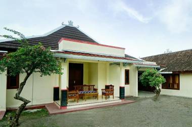 SPOT ON 2653 Omah Mbah Lurah Syariah