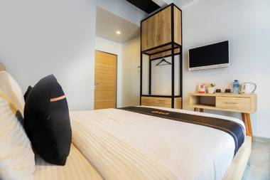 Vaccinated Staff-OYO 2627 Ratamya Co-living