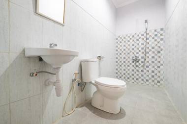 OYO 2669 Crown Residence