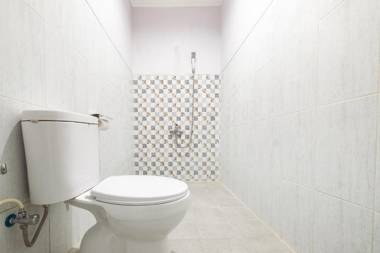 OYO 2669 Crown Residence