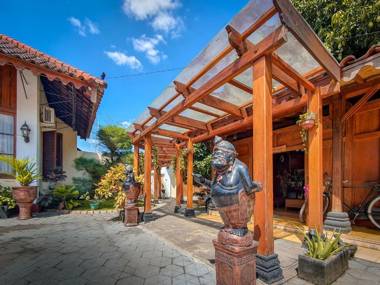 Dem Ayem Heritage Guest House