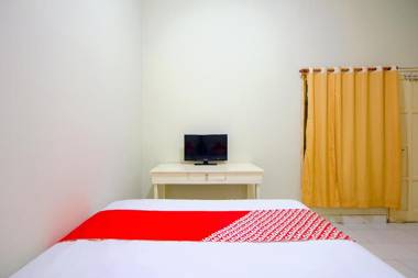 OYO 3083 D Kost 3 Syariah