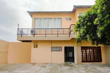 Vaccinated Staff - OYO 2311 C9 Exclusive