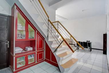 OYO 3467 White Residence