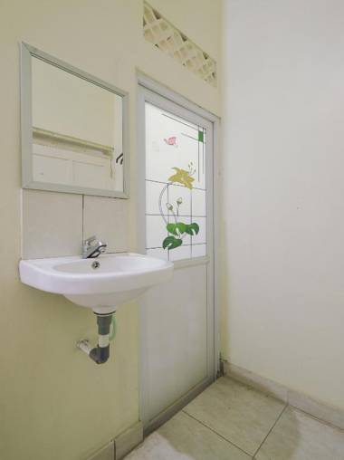 OYO 3715 Ndalem Jogja Cupuwatu Syariah