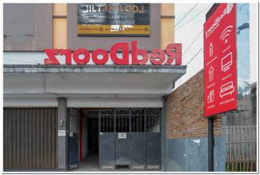 RedDoorz near Jogja Expo Center 2