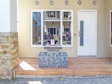 OYO 91486 Kostel Velisia Syariah