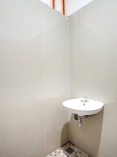 Urbanview Hotel Blok O International