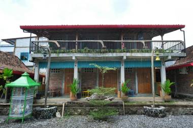 Kampung Lawasan Heritage Cottage