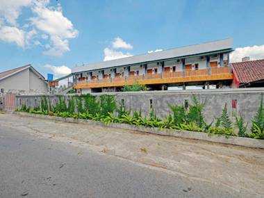 OYO 90325 Pondok Dnayu Syariah