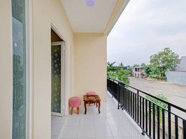 Urbanview Hotel Sindu Kusuma Edupark
