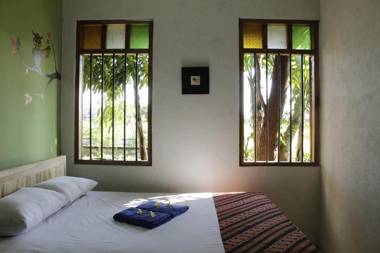 Omahkebon Nitiprayan