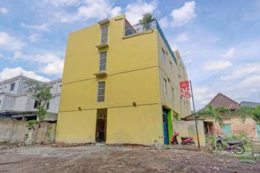 OYO 90636 Happy Syariah