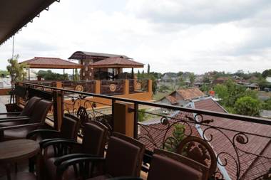 Jowo Kluthuk Heritage 2