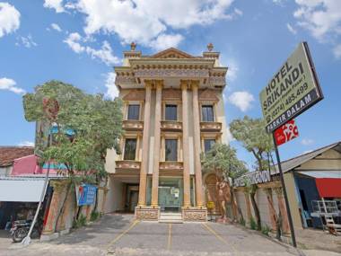 OYO 90695 Srikandi Nologaten