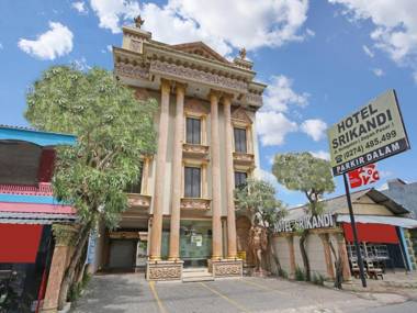 OYO 90695 Srikandi Nologaten