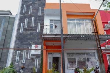 KoolKost near Sindu Kusuma Edupark 2 - Minimum Stay 30 Nights