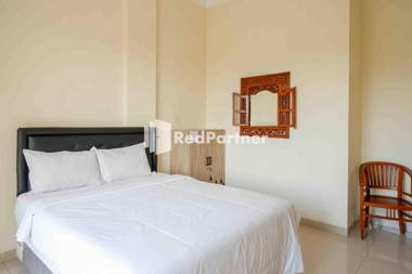 Ratmono House Syariah Yogya RedPartner