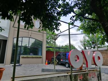 OYO 90778 River inn Malioboro