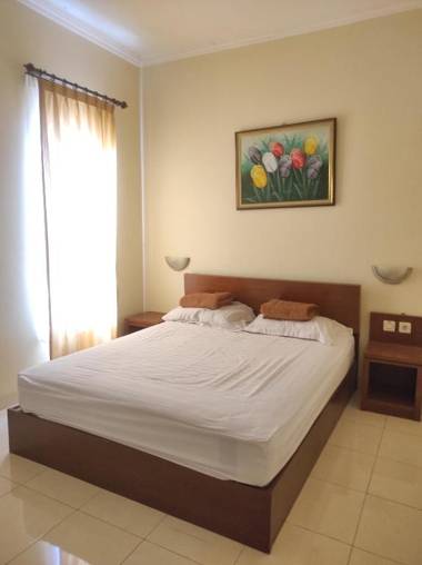 Adiputra Guesthouse Tata Bumi