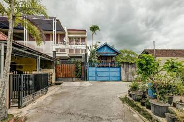 OYO 90938 Eco Guest House Syariah