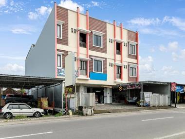 OYO 91075 Sambisari Residence Syariah