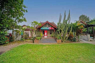 SPOT ON 91085 Griya Estu Wening