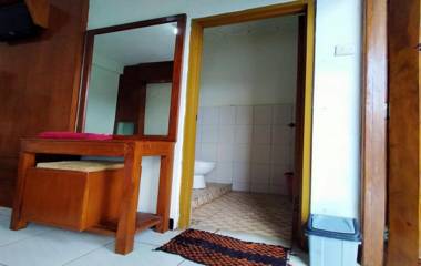 KHRISNA HOMESTAY
