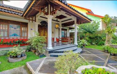 Griya Joglo Kaliurang - Small House