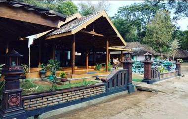 NARA HOMESTAY SYARIAH - Superior Room