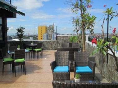 Kenari Tower Hotel