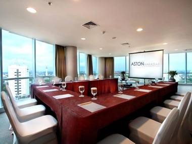 ASTON Makassar Hotel & Convention Center