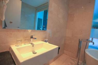 Wthree Premier Hotel