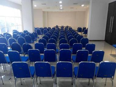 Grand Cendrawasih Hotel