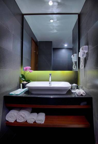 Golden Tulip Essential Makassar