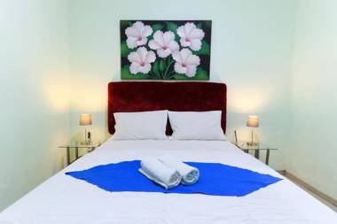 Labuana Homestay & Cafe Garden