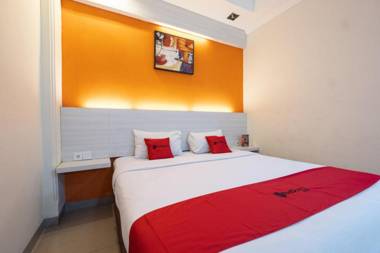 RedDoorz Plus @ Hotel Alden Makassar