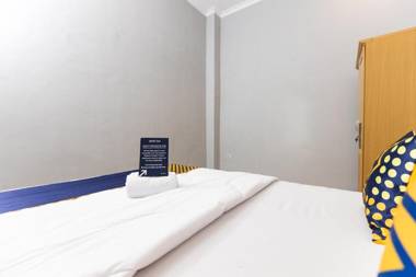 SPOT ON 2433 Pondok Akuanna