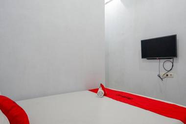 RedDoorz @ Jalan Adiyaksa Panakkukang