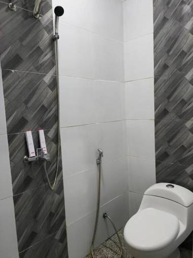 RedDoorz near Universitas Negeri Makassar 3