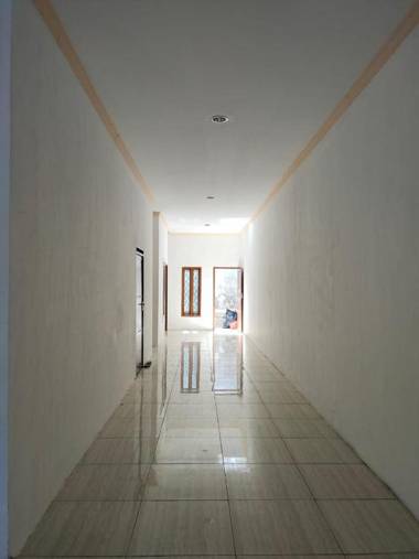 RedDoorz near Universitas Negeri Makassar 3