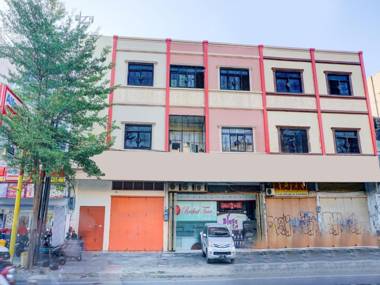 OYO 90394 Guest House Sentosa