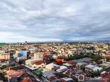 Simply Cozy Studio Vida View Makassar By Travelio